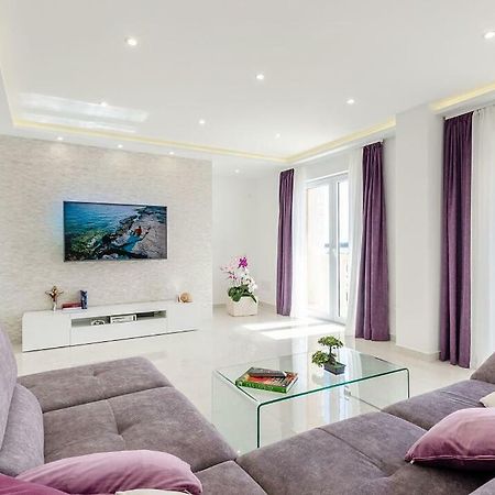 Antea Apartment Prizba Buitenkant foto