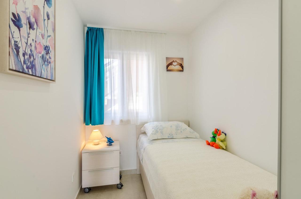 Antea Apartment Prizba Buitenkant foto